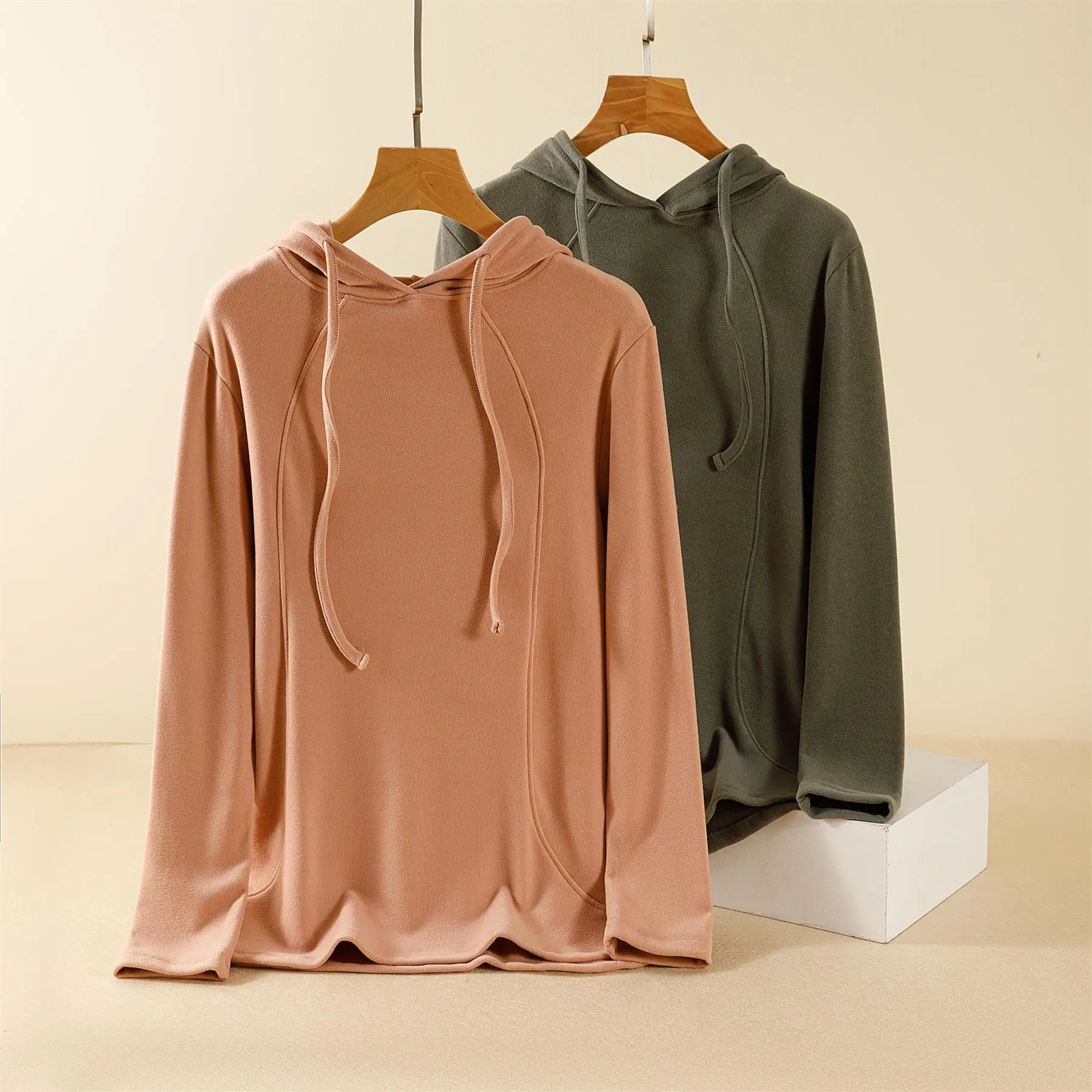 مزدوجة الوجهين Brued طويلة Sve مقنعين تي شيرت المرأة عادية Sle فضفاضة تناسب ألف خط صورة ظلية نسيج البوليستر