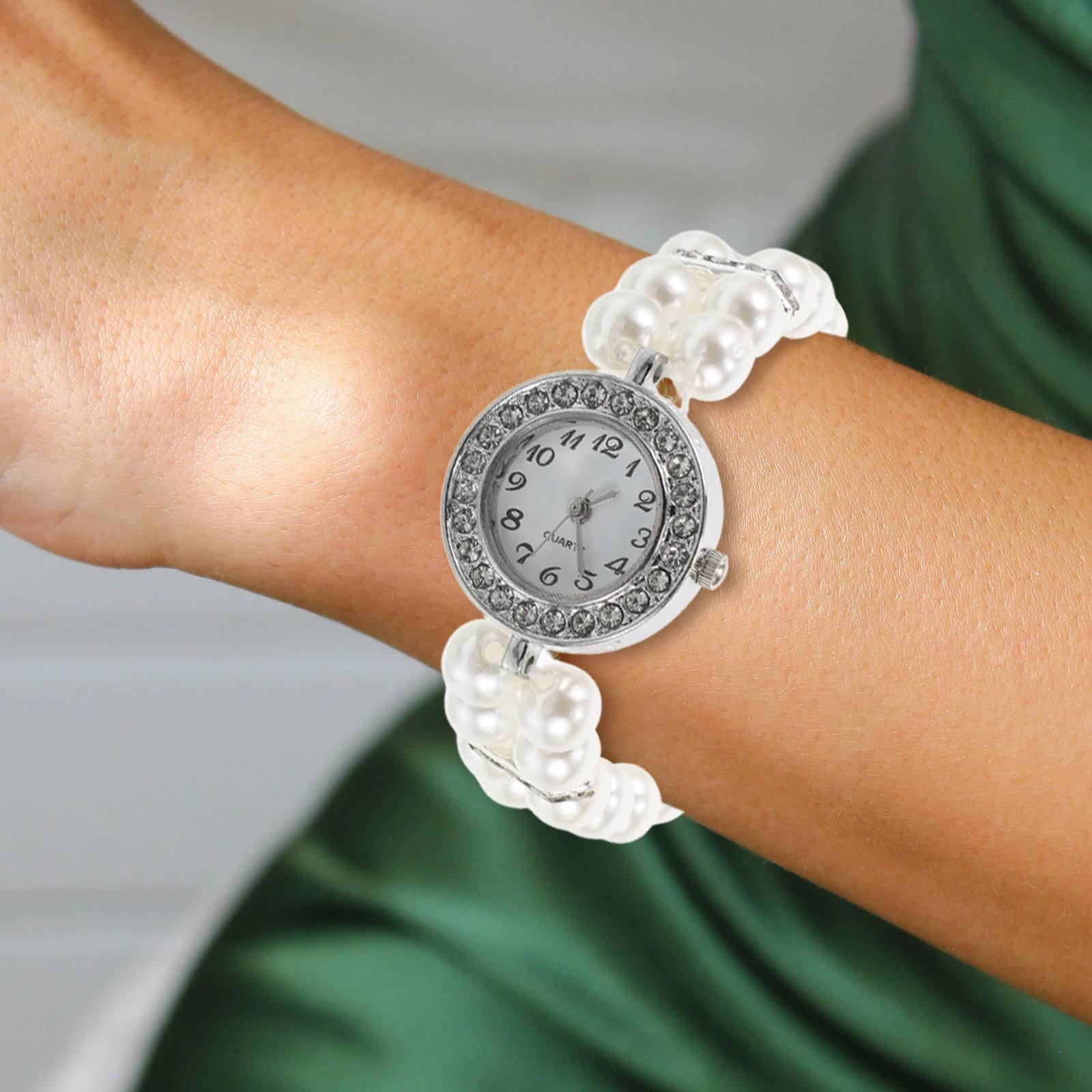 

Pearl Bracelet Jewelry Dainty Gold Watches Women Charm Alloy Bangle Elegant Bling Rhinestone Vintage Accessories