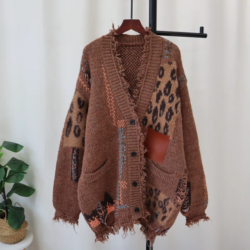 WTHT Trendy Women\'s Spliced Vintage Leopard Loose Knitted Cardigan 2024 Winter Fashion V-neck Long Sweater Female 1LS593