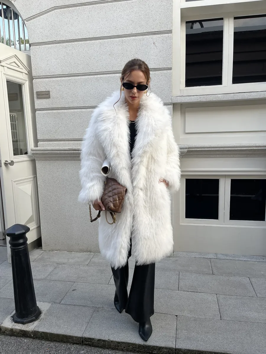 LIMO Women Long Faux Fur Coat Wide Lapel Open Front Oversized Loose Long Sleeve Plush Outerwear