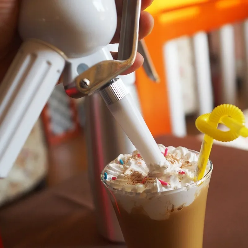 خلاط كريمي مخفوق 500 مل مع فوهة زخرفية مناسبة لملحقات خلاط الكريمة اليدوية لخبز حليب القهوة