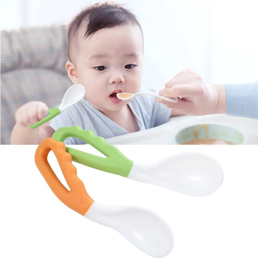 新生児用の楕円形のポータブルフィーディングスプーン,食事を学ぶためのスプーン,幼児用のトレーニング食器,離乳食,子供用の湾曲したスープスプーン