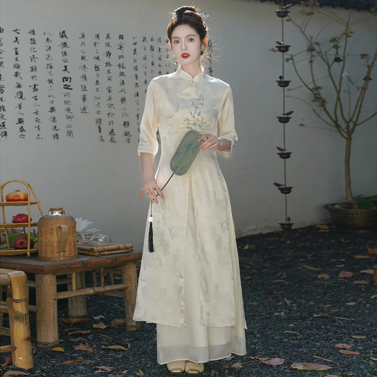 

New 2026 Chinese Style Embroidered Stand Collar Seven Sleeve Women's Zen Tea Costume Set Improved Version Fashionable Ladies