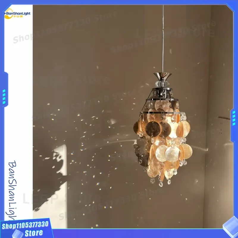 Nordic French Style Pearl Shell Crystal Chandelier Retro Designer Pendant Light for Restaurant Bar Study Bedroom Bedside