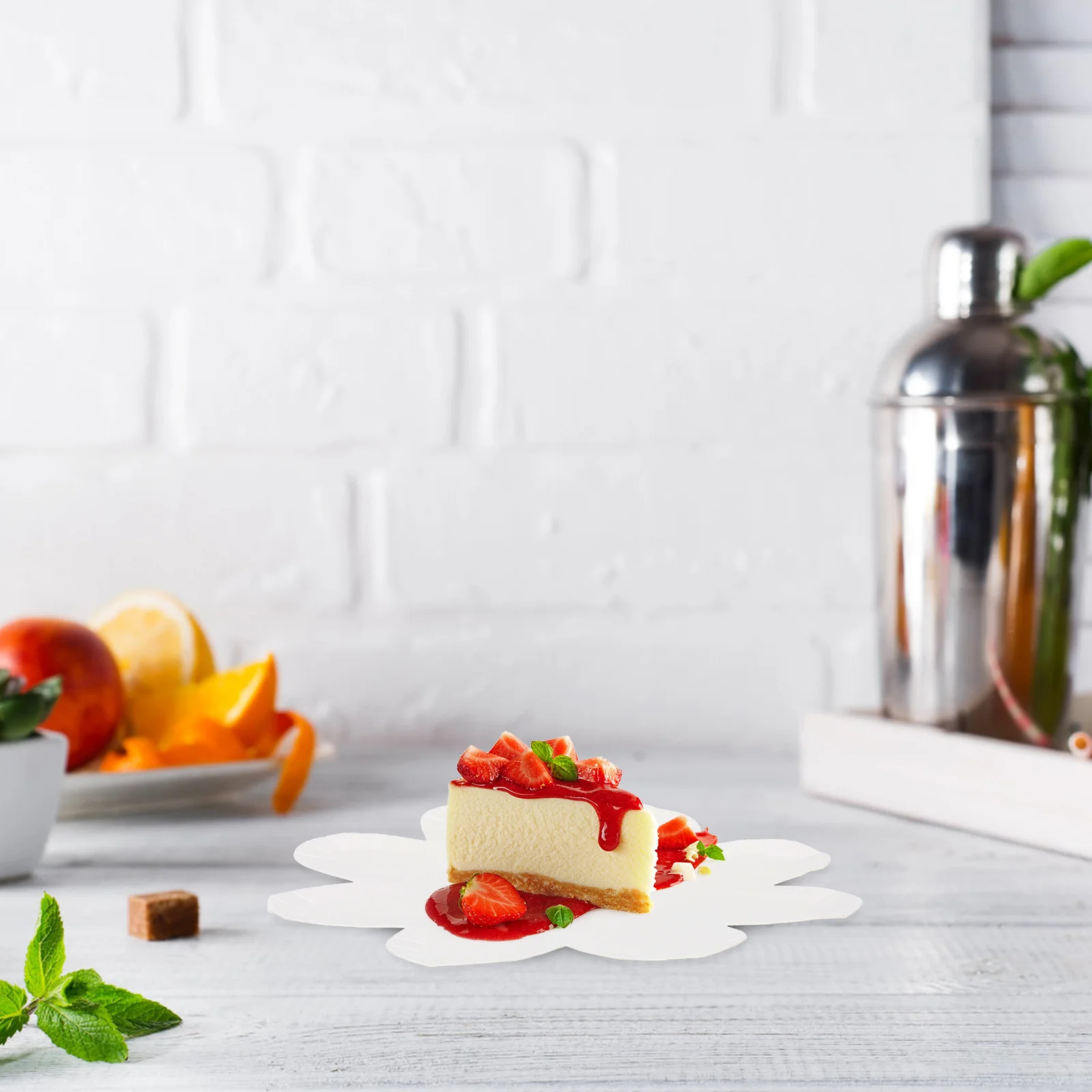 

30Pcs Floral Disposable Paper Plates with Daisy Design for Birthday Party Kids Picnic Cake Serving Outdoor Decorative Plates