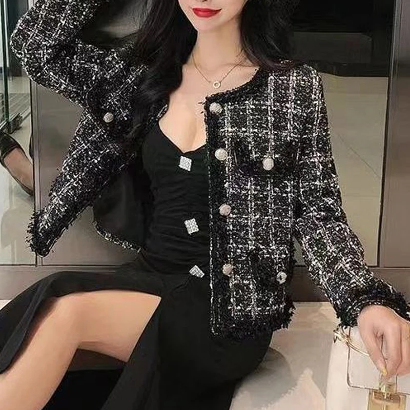 Women Vintage Plaid Luxury Chic Elegant Single Breasted Jackets 2023 Autumn Winter Female Korean Fashion Long Sleeve Loose Coat