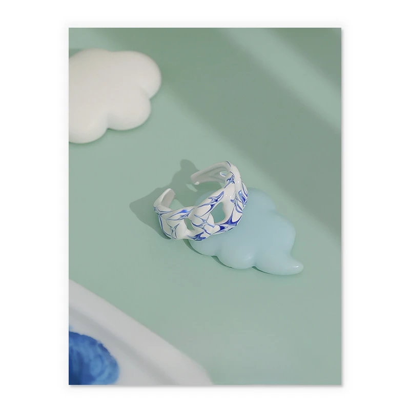 Guochao hand-painted blue and white porcelain blue and white color scheme open ring hollow irregular concave and convex ring