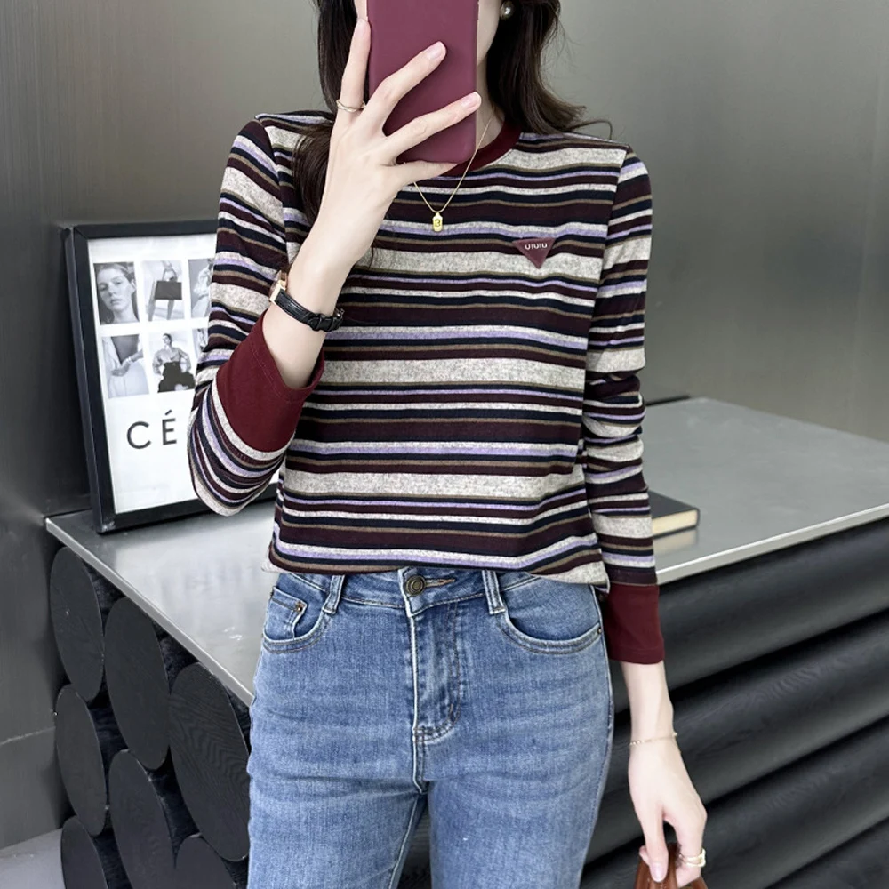

Корейский стиль, винно-красная полосатая футболка с длинными рукавами для женщин, осенний новый элитный модный повседневный топ больших размеров с круглым вырезом
