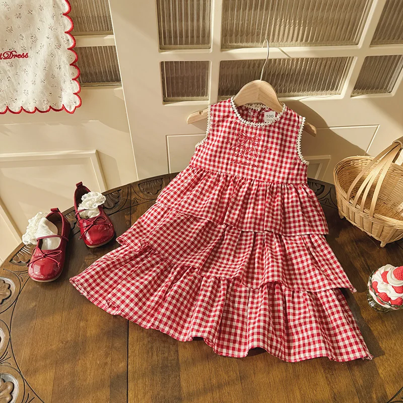 2026 summer new strawberry embroidered girls' dress with ruffled cake skirt and checkered sleeveless vest skirt