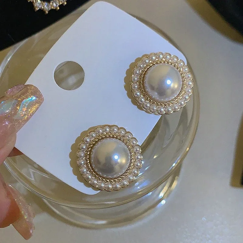 

New Fashion Bohemian Big Imitation Pearl Stud Earring Mascot Ornaments For Women Valentine's Accessories Gift Wholesale