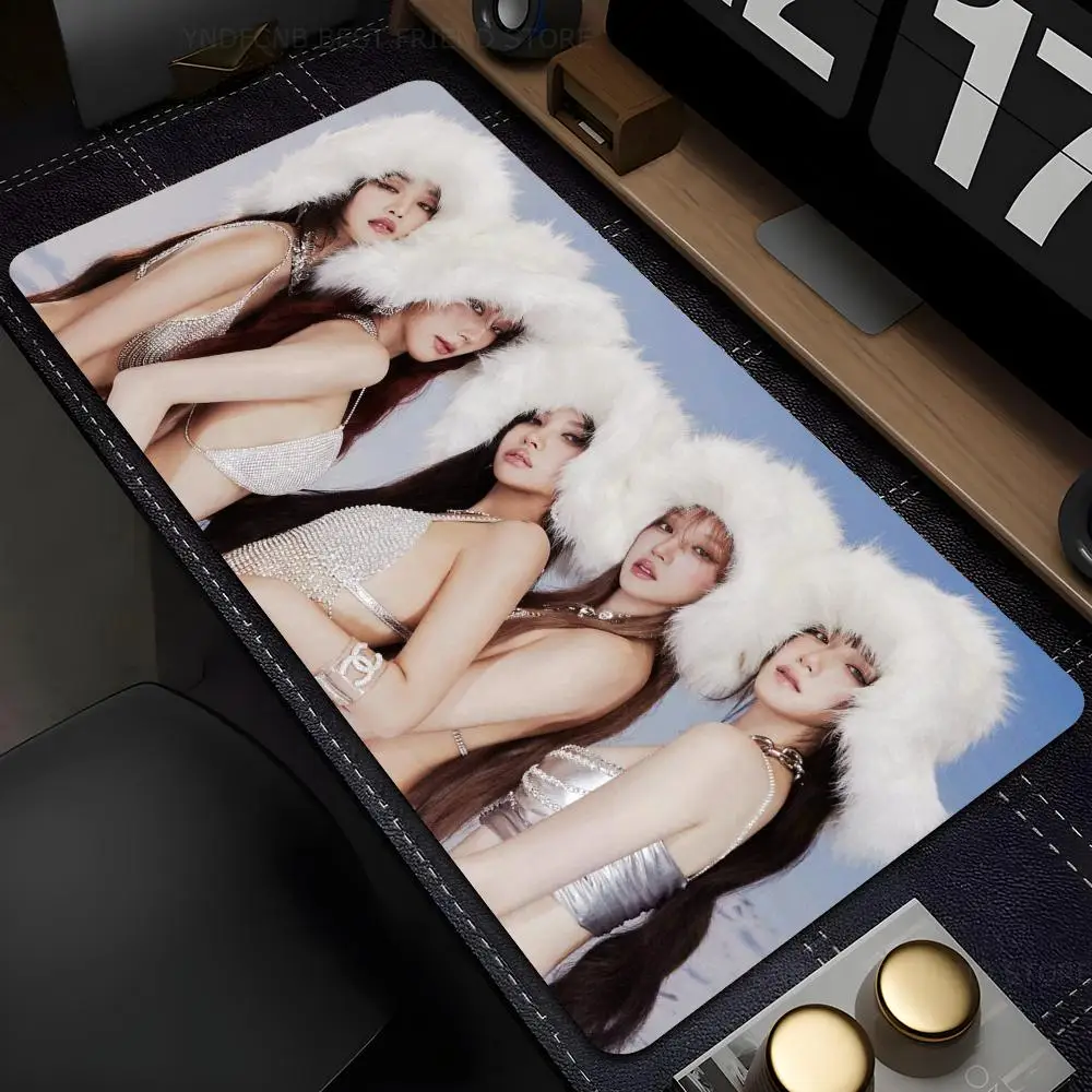 Kpop Girls Group Mousepad Large Computer Gaming Accessories MousePads Desk Mats (G)I-DLE Anti-slip Laptop Soft Mice Pad