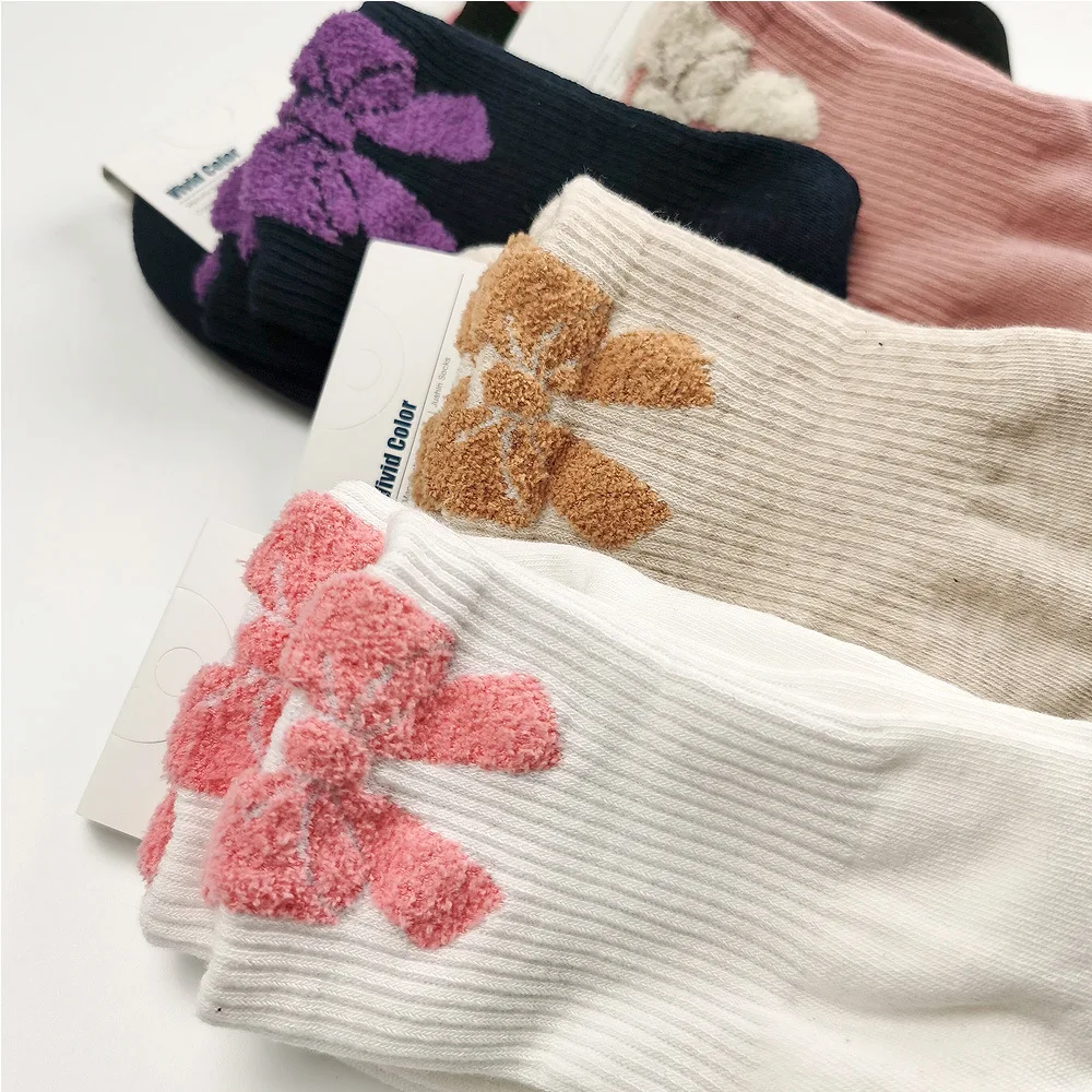

Good Quality Women's Thick Plush Warm Crew Socks - Retro Japanese Korean Style with Bow Detail, Perfect for Autumn and Winter