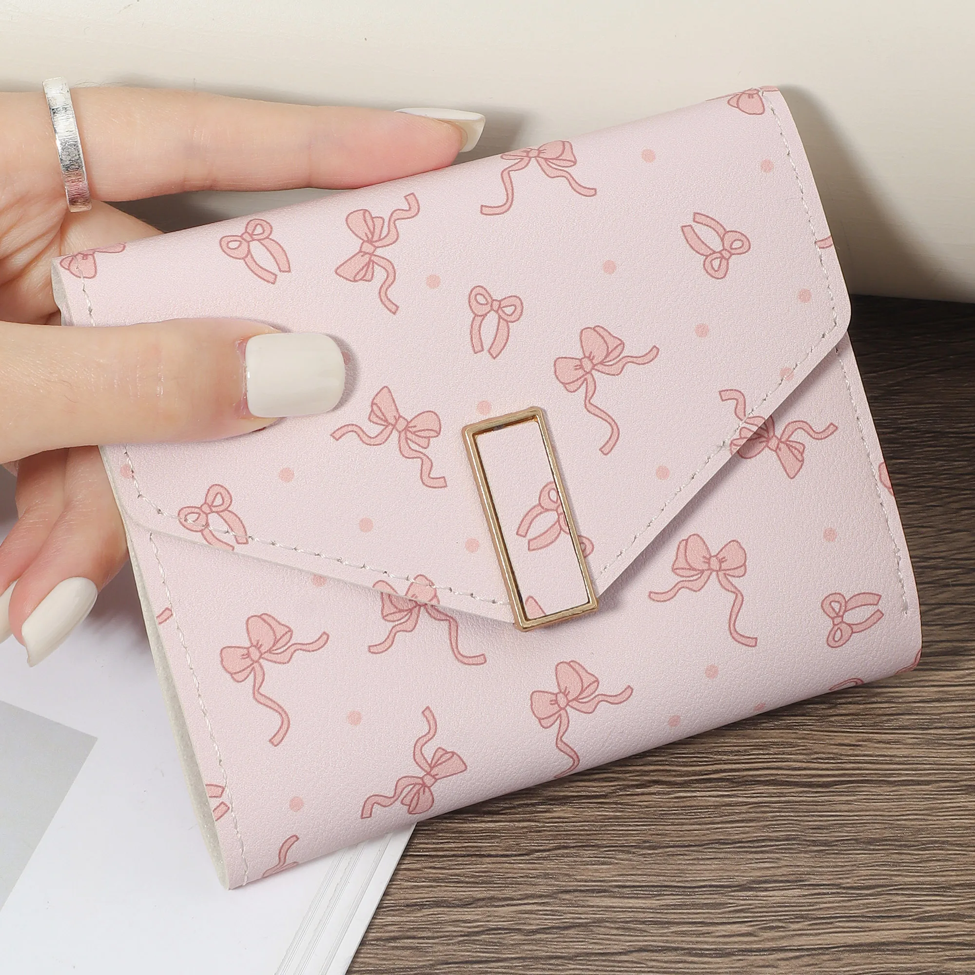 

Fashionable women's multifunctional short wallet, high-quality card storage bag, simple casual multifunctional card holder, fash