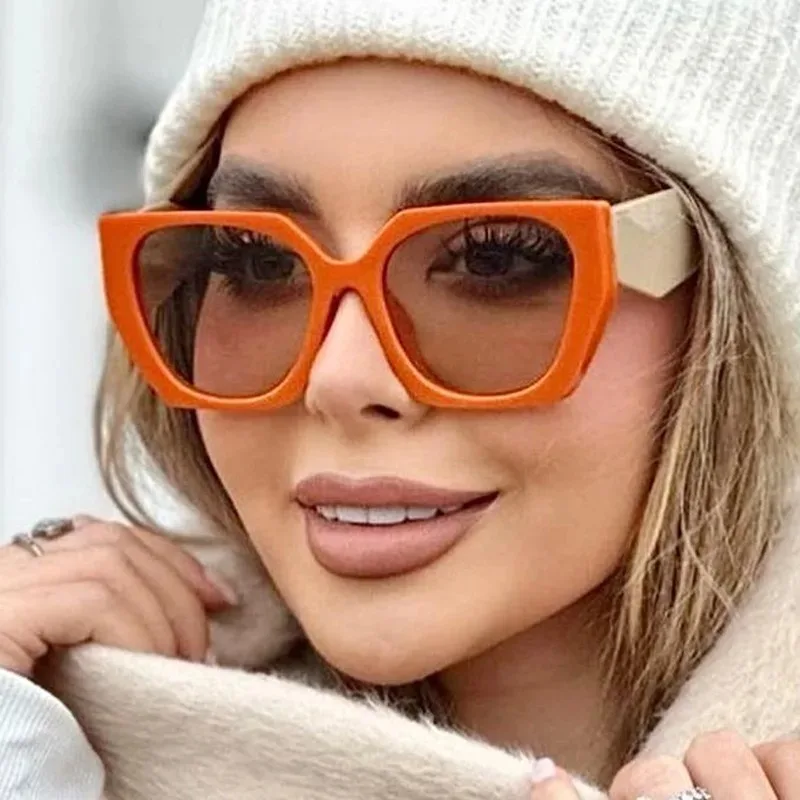 1PCS Fashion Women's Square Sunglasses Men Luxury Brand Designer Retro Punk Sun Glasses Popular Shades UV400 Eyewear