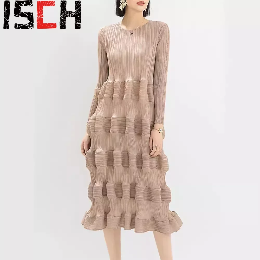 

Original Pleated New Dress 2024 Spring Fashion Design Sense Solid Color Loose Large Size High Waist Splicing Cake Skirt