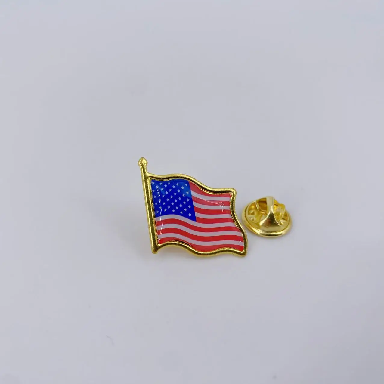 Anstecknadeln mit USA-Flagge – Brosche mit patriotischer amerikanischer Flagge aus massivem Metall, 0,8 Zoll US-Flagge, Anstecknadel für Anzug, Jacke, Blazer, Revers – Detail 1