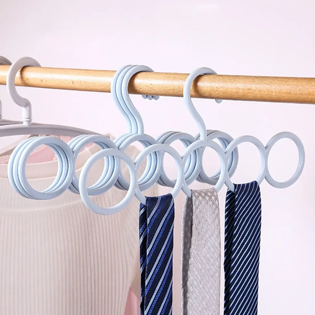 1pc Organize Your Wardrobe With 6-Hole Plastic Scarf, Tie, Underwear & Sock Hanger