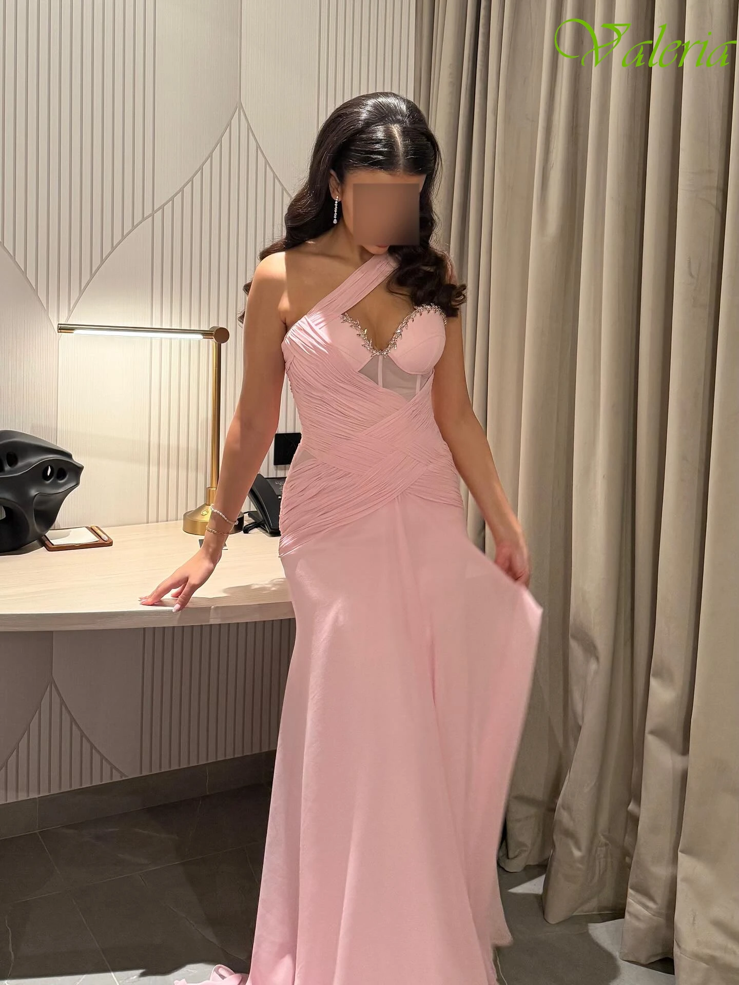 Robe de soirée formelle élégante, asymétrique épaule dénudée, personnalisée, à la mode, robes de célébrité de haute qualité, robe de soirée de tempérament