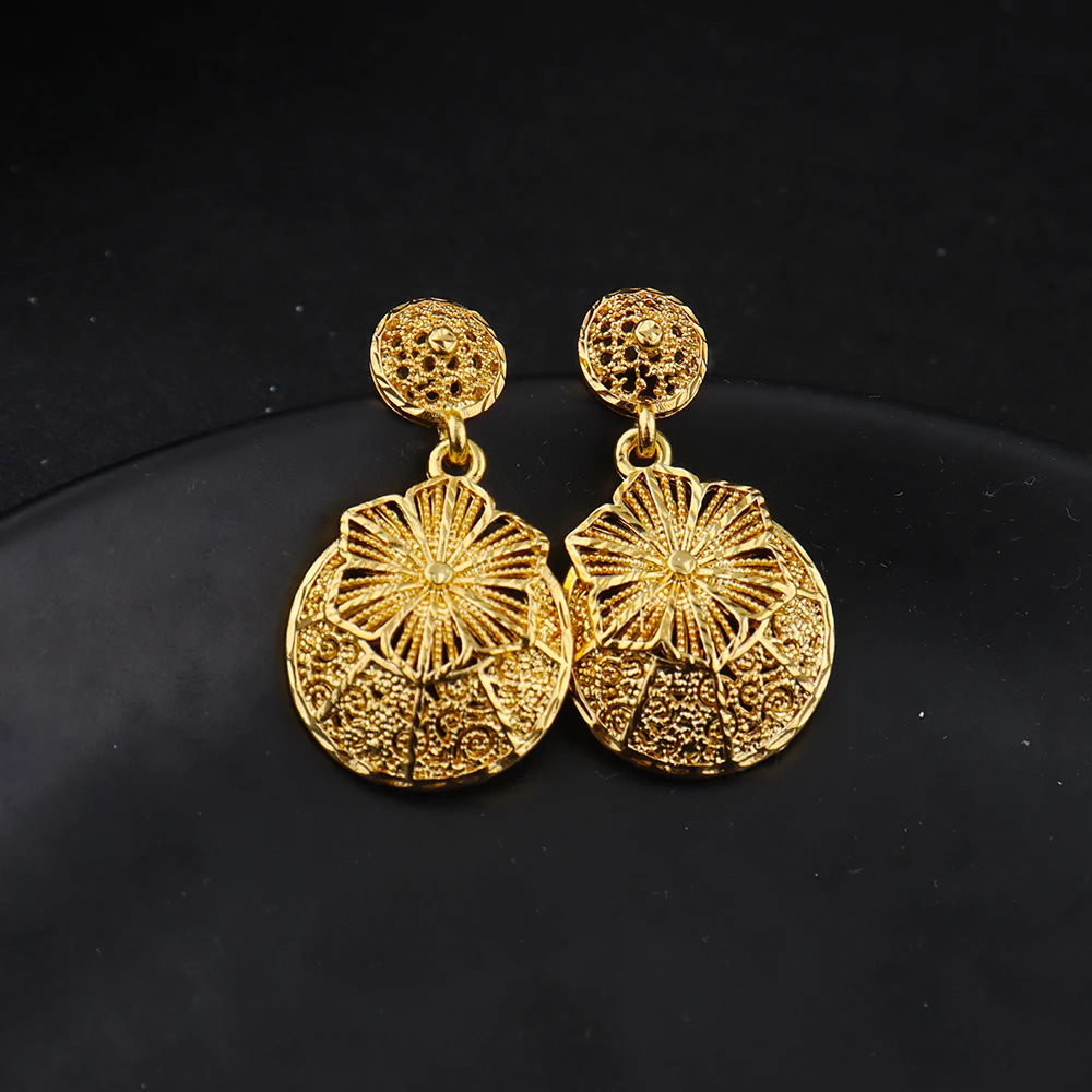 

Dubai Bridal Gold-Tone Jewelry Set for Women, Mid-East Necklace Earrings, Indian Wedding Party Gift, Elegant Costume Charm