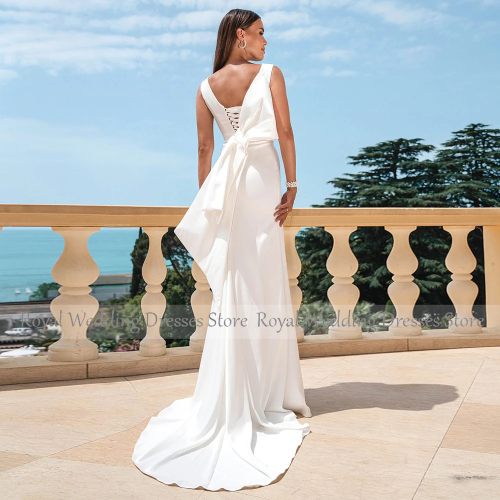 Mermaid Wedding Dress for Bride 2023 with Detachable Train Simple  Gown Long Sleeveless V Neck White Bridal  