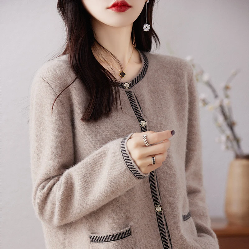 Autumn/Winter Thick Knitted Coat 100% Merino Wool Round Neck Tops Women\'s Fashion Korean Casual Contrast Cardigan Warm Jacket