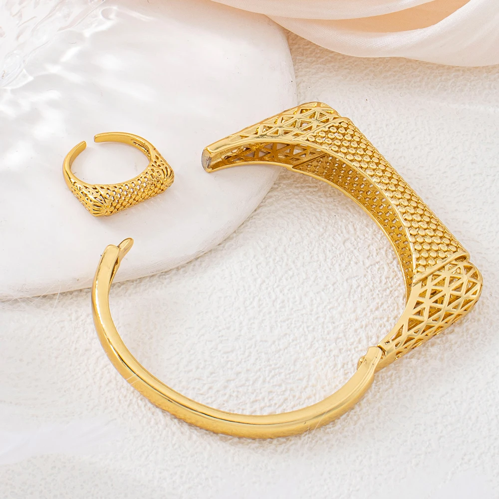 Armreif Italien Frankreich Damen Armband Ring Kupfer Ohrringe Luxuriöser Vergoldeter Verstellbarer Ring Exquisiter Hochzeitsschmuck – Detail 8
