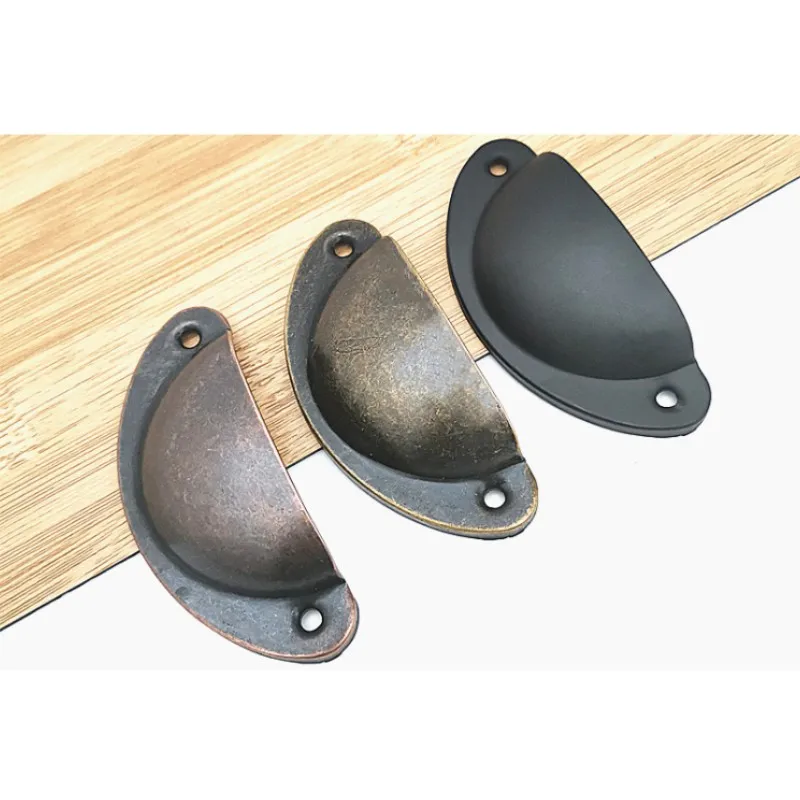 Tirador de Metal para puerta de cajón de cocina, pomos dorados, negros, plateados, de concha de hierro, para armario, 4 unidades, #8136