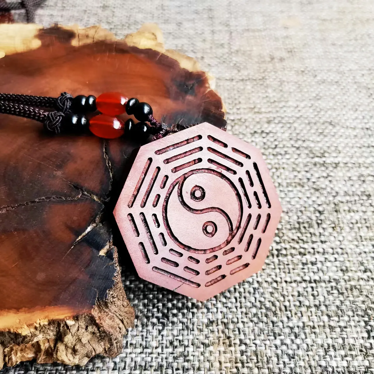 Authentic natural lightning struck jujube wood, pure manual carving, nine palaces and eight trigrams pendant, Taoist jewelry