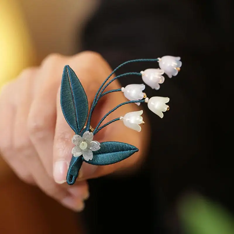 Chinese Style Lily Of The Valley Silk Wrapped Flower Brooch Auspicious Lucky Blessing Pin For Cheongsam Cashmere Coat Apparel