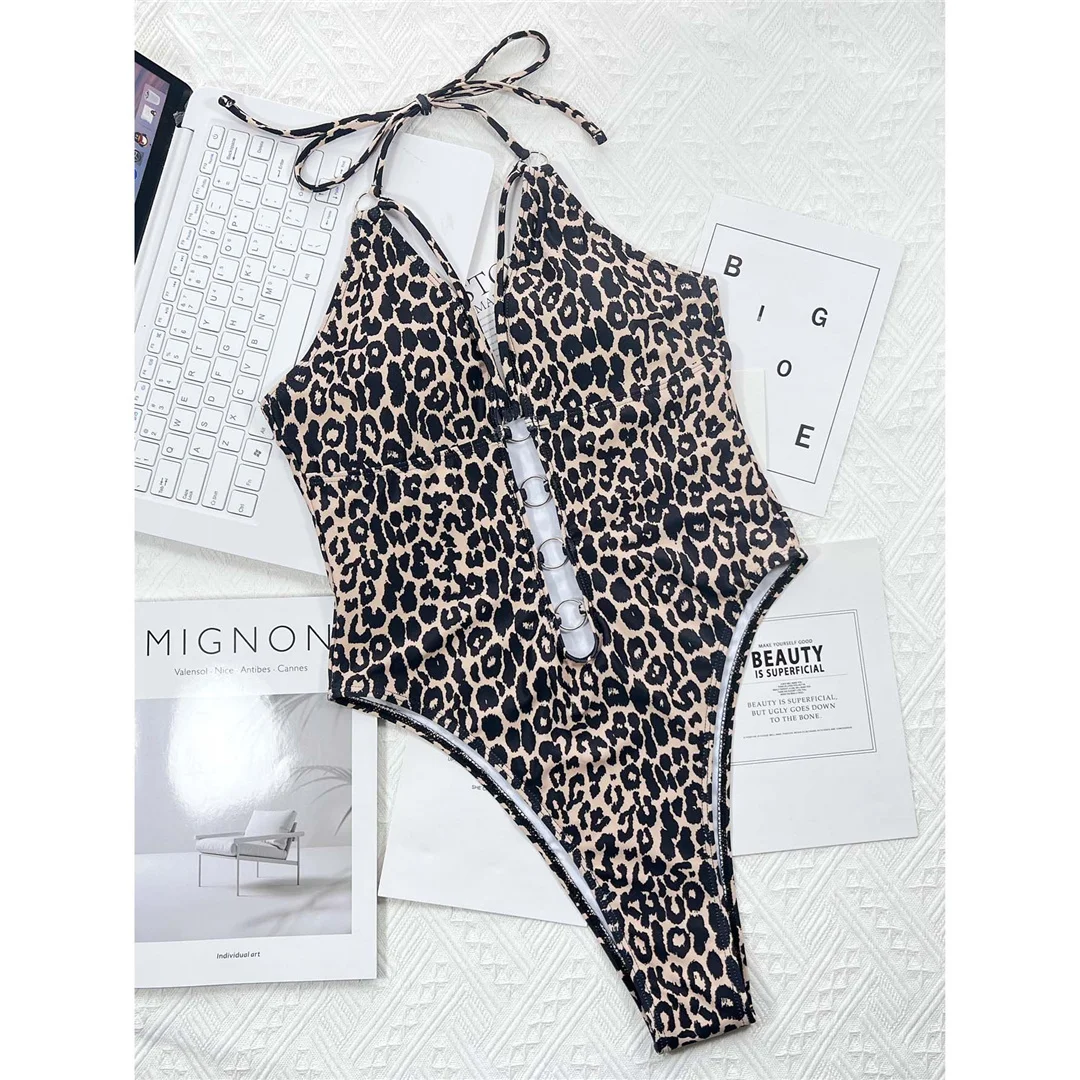 Leopard-Metallringe, Neckholder, ausgeschnittener Monokini, Damen-Badeanzug, einteiliger Badeanzug, Damen-Badeanzug mit hohem Beinausschnitt, Badebekleidung, Badeanzug, V3752 – Detail 10