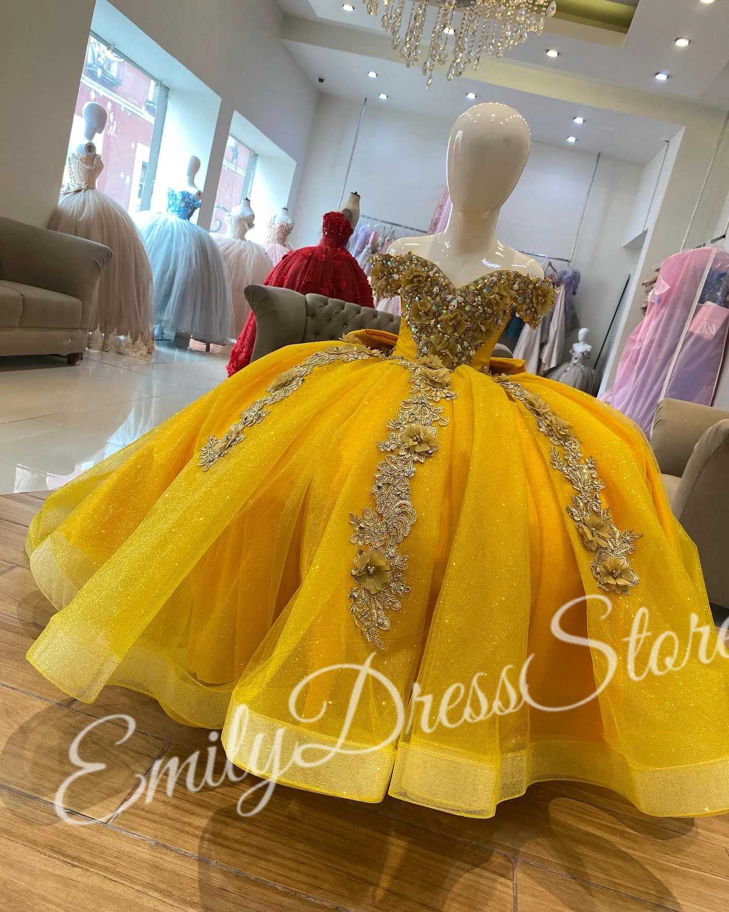 Customized Yellow Flower Girl Dress For Wedding Beaded Pearls Ruffles Puffy Tulle Kids Birthday Party First Communion Gown