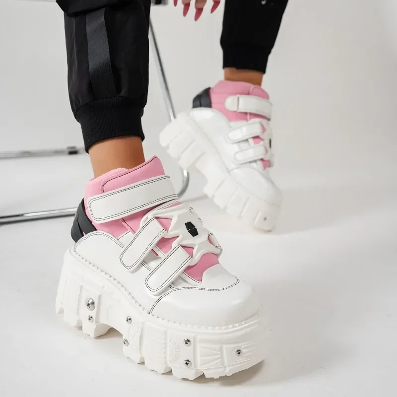 

2025 New Punk Style Women Shoes Lace-up Heel Height 6CM Platform Shoes Woman Metal Decor Woman Sneakers Gothic Ankle Rock Boots