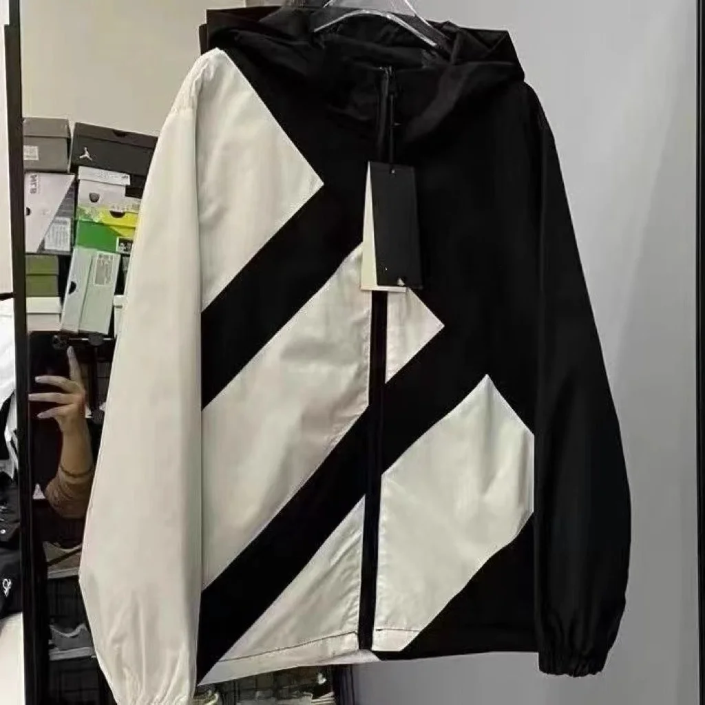 

Casual Men's Hooded Jaet Spring Autumn Faion Brand Polyester Fiber Windproof Breathable Splicing Design Youth ular Out...