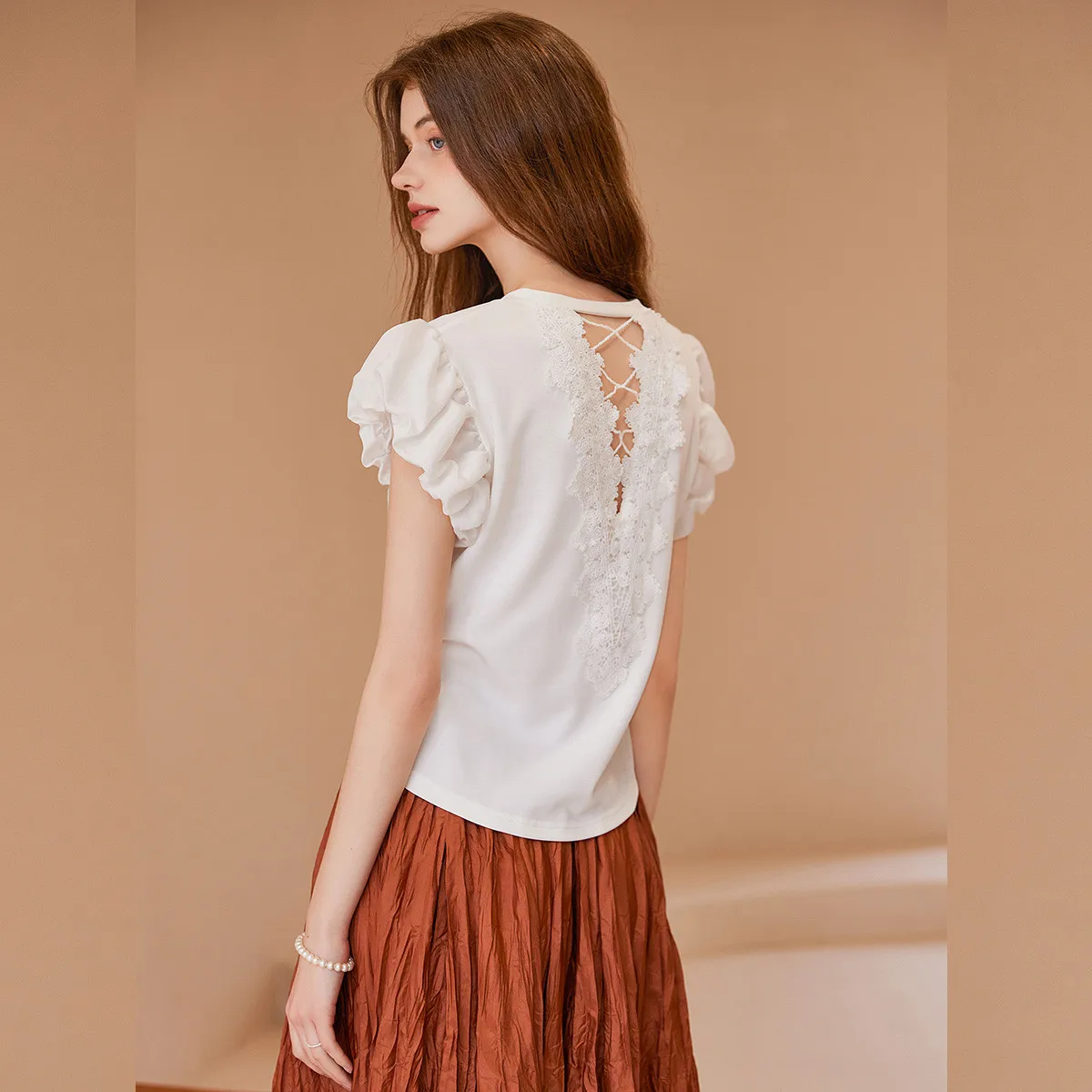 LOUIS YAO Summer Women's T-shirt 2025 V-neck Pullover Flower Bud Sleeve T-shirt Side Seam Pleated Slim Fit Short Sleeved Tops