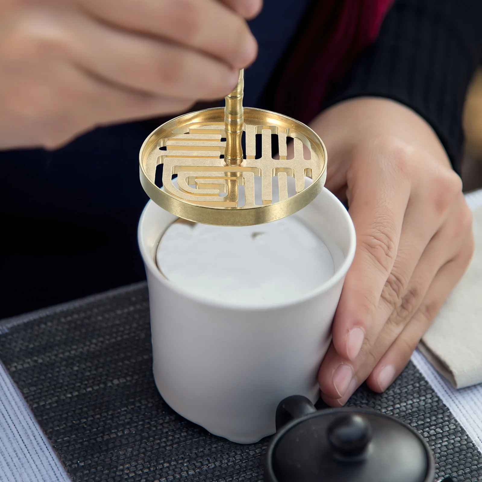 

Copper Incense Ash Press Tool Exquisite Japanese Design Fine Craftsmanship Home Office Temple Use Delicate Incense Mold Presser