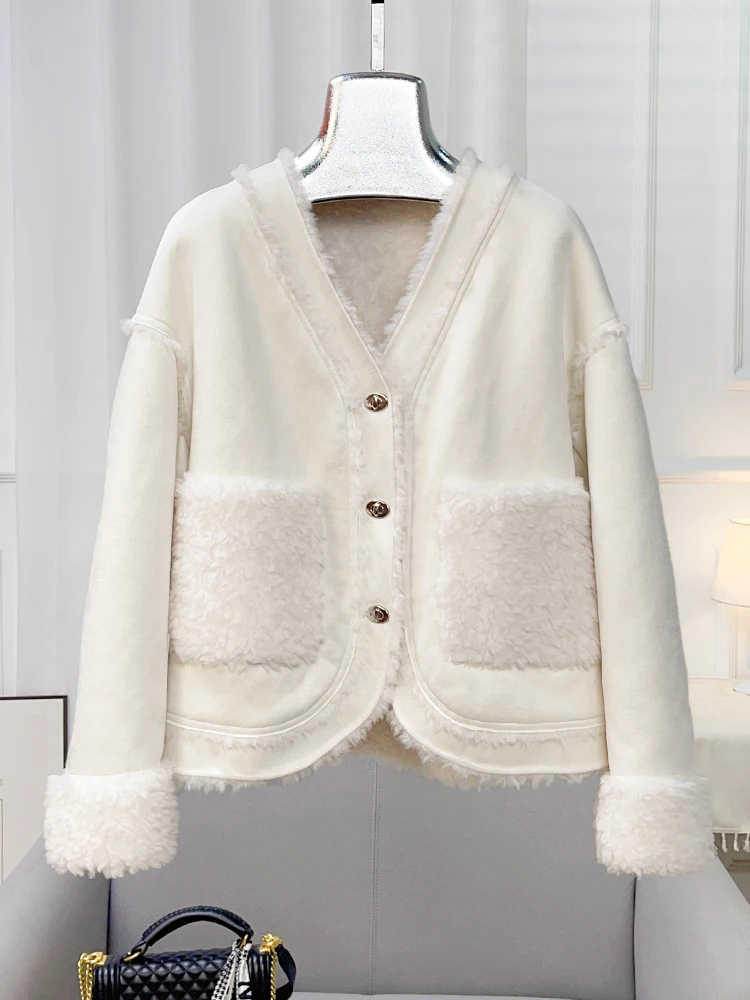 

Peach Oolong Small Fragrant Wind Lamb Fur Grass Coat Women's V-neck Short Sheep Cut Fleece Coat Winter New Style