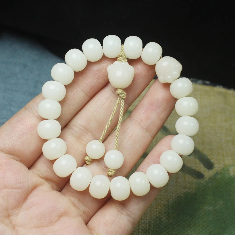 

Jade Bodhi Bracelet with White Cat Claw Pendant, Unisex Decorative Bead Jewelry