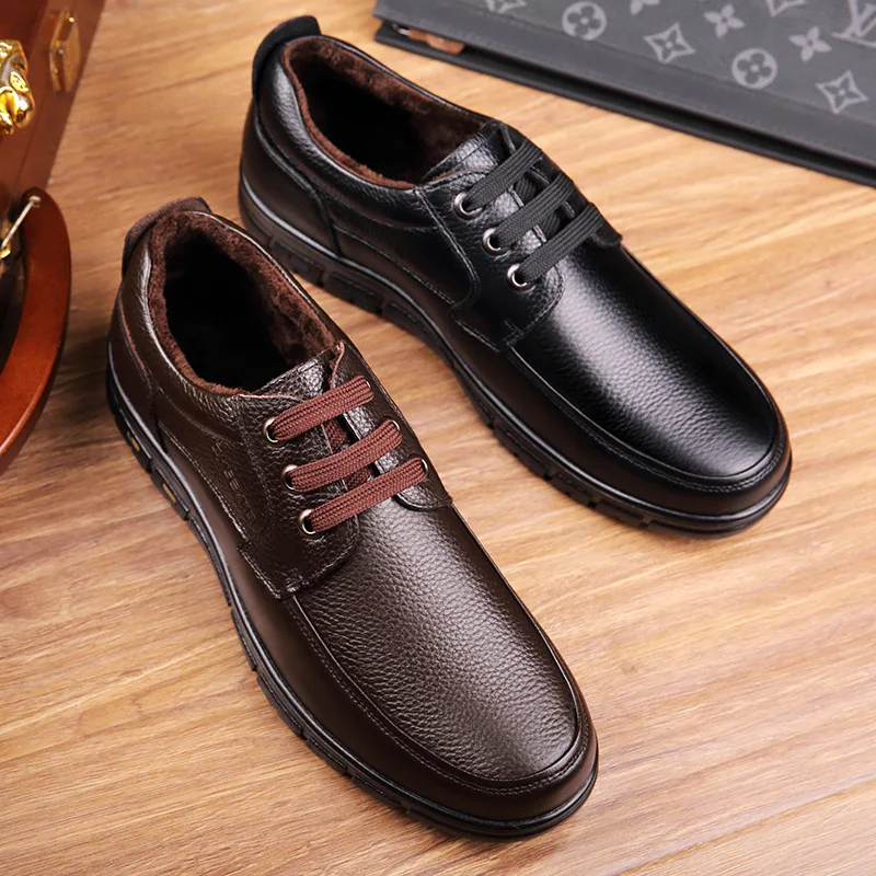 

Men Wearing Fur Leather Shoes in Winter The Soft Leather and Soft Sole Keep You Warm Lace-up Middle-aged Elderly Cotton Shoes