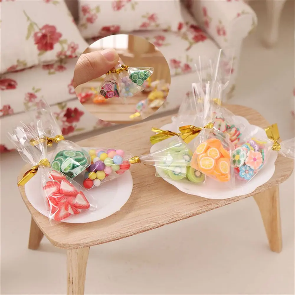 Giocattolo per bambini Micro paesaggio Cibo in miniatura Forniture per bambole Bambole Snack Mini Candy Mobili in miniatura