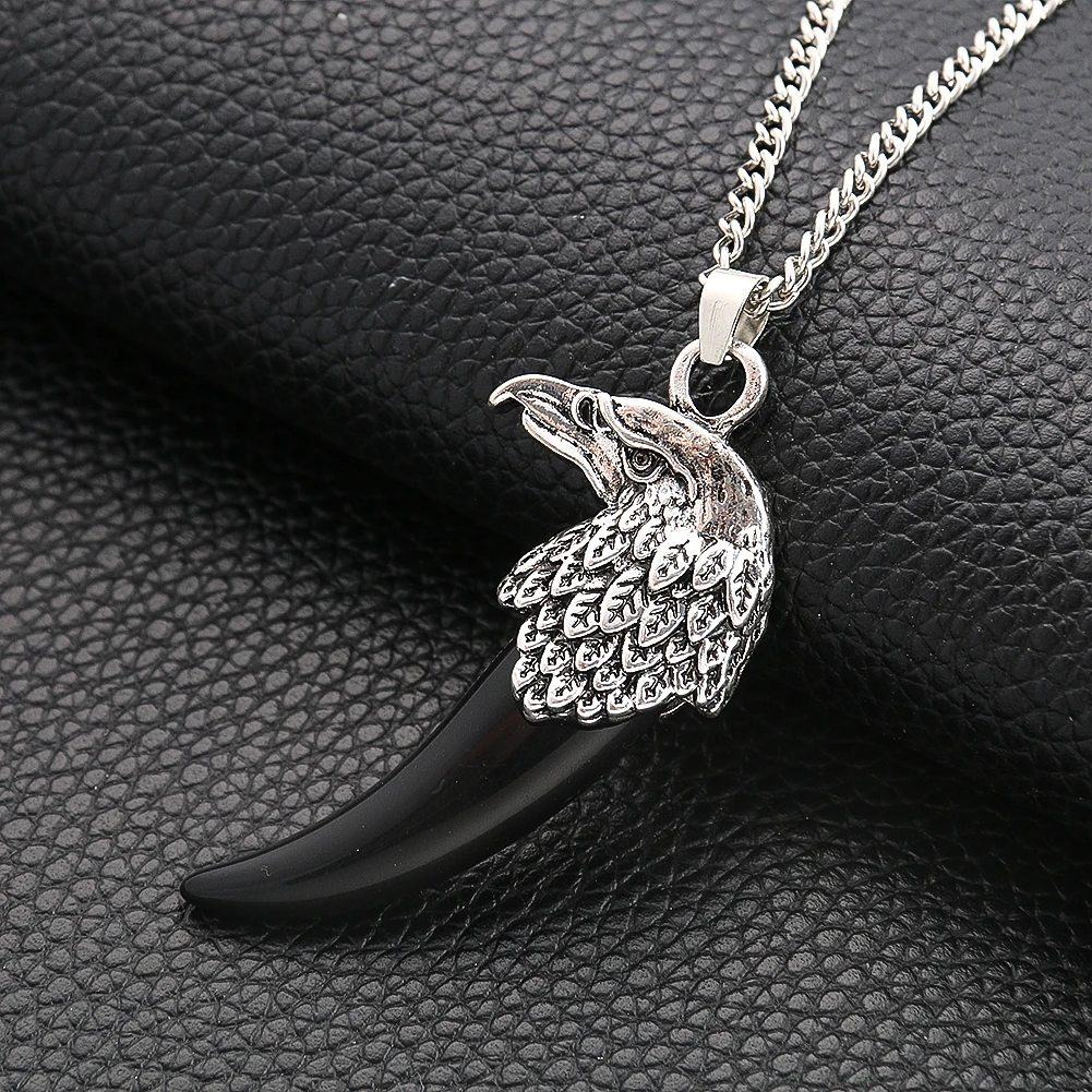 Punk Spirit of Flying Fashion Eagle Head Wolf Tooth Pendant Necklace for Men Brave Domineering Personality Necklace Jewelry Gift