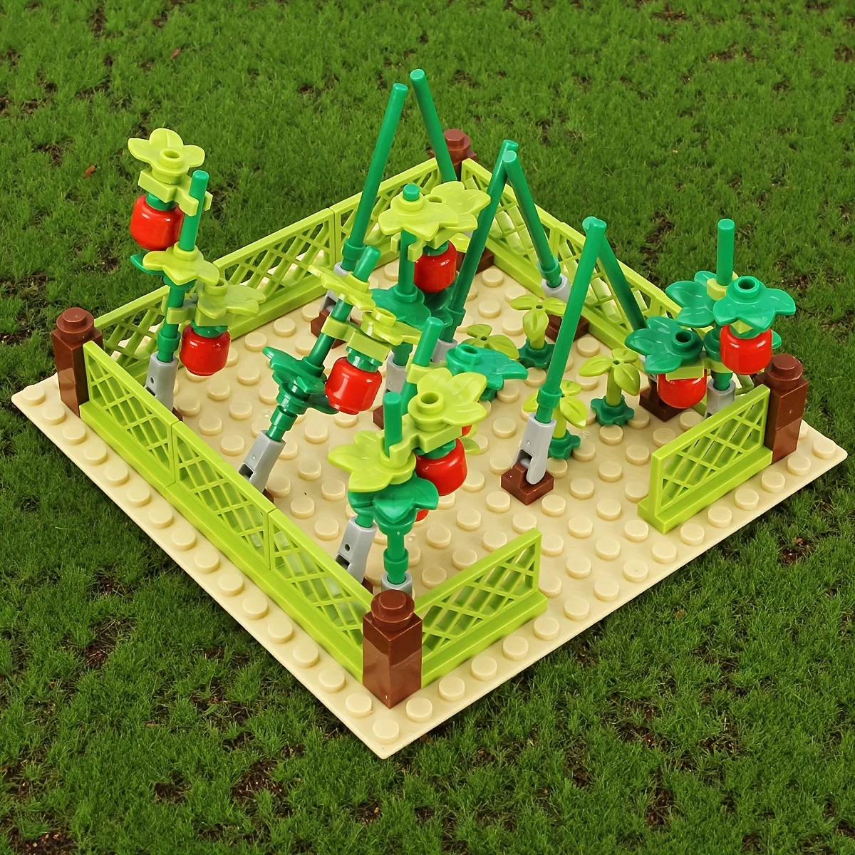 Grow Your Own Garden with 1pc Plant Ranch Building Blocks Toys!