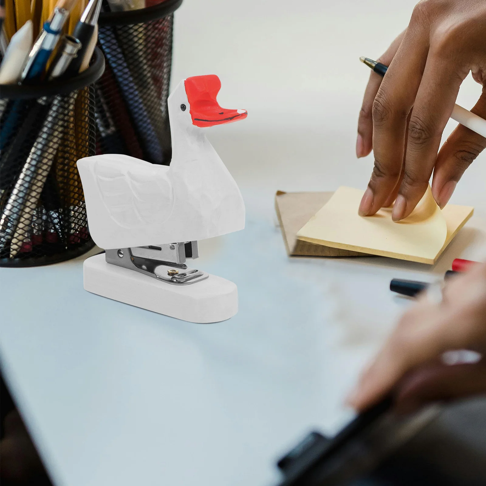 

Wooden Animal Stapler Cartoon Style Portable Paper Stapling Tool Office Stationery Kids Craft Stapler Fun Decor