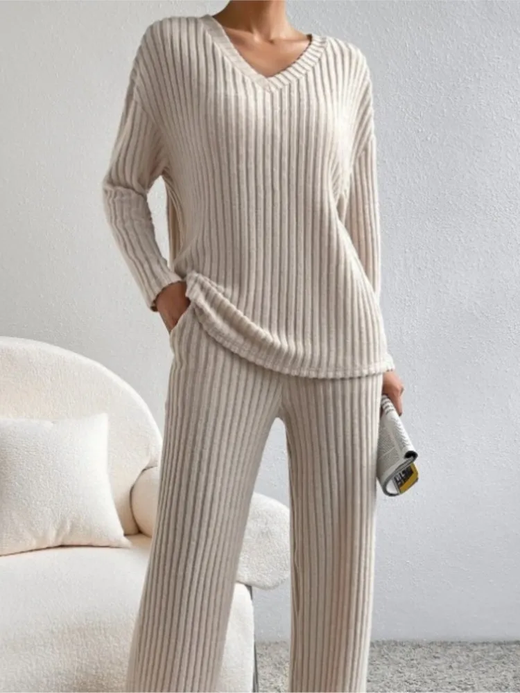 Autumn New Women\'s Fashion Casual Straight Leg Pants With Loose V-neck And Pit Stripe Knitted Long Sleeved Pants Two-piece Set