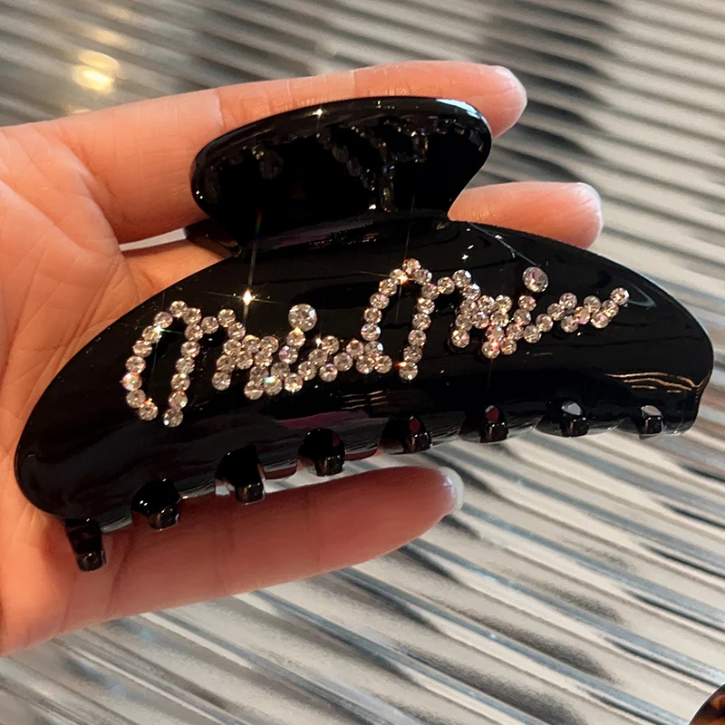 

New French retro black big grab clip, diamond-encrusted letters shiny shark clip female