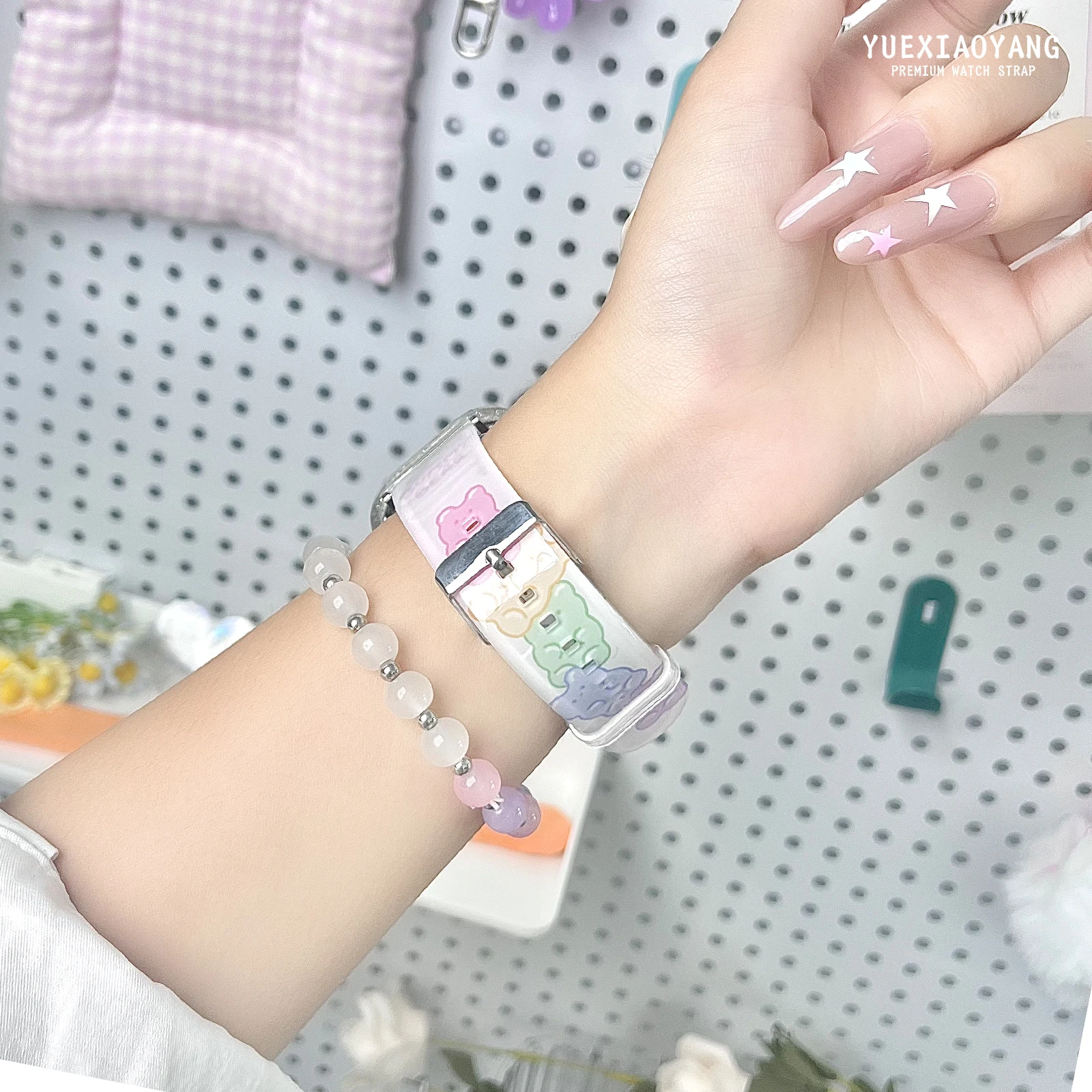 リトルQベア柄のApple Watch用交換バンド、11、10、9、8、7対応、iWatch 42mm、41mm、40mm、38mm対応の交換可能なブレスレット