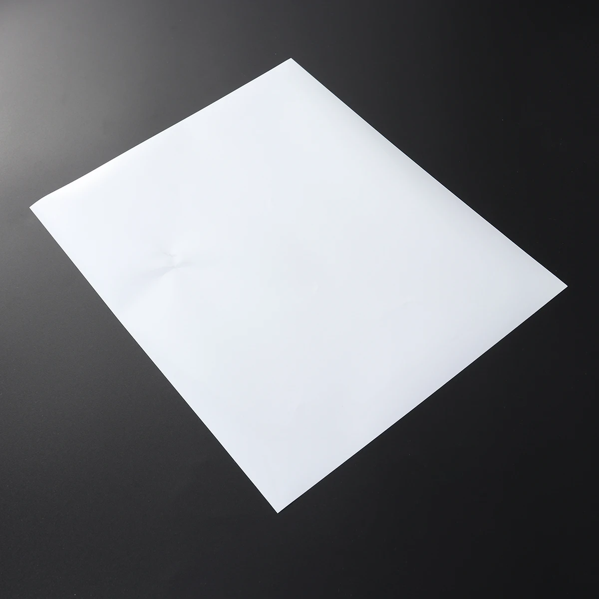 

DIY PU 25x30.5cm Heat Transfer Vinyl HTV Vinyl Film for T-Shirts Sports Clothing Bags Garments Fabrics (White)
