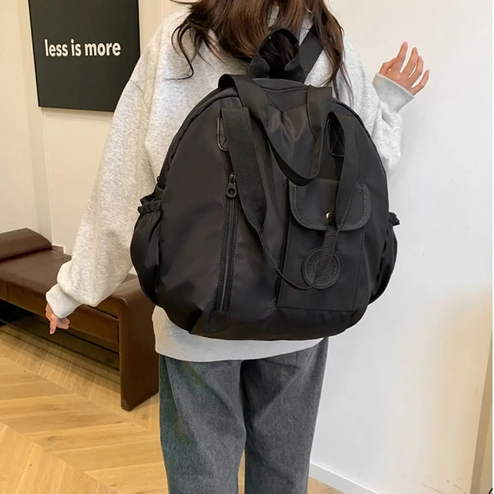 Zaino da nuoto in nylon stile coreano Borsa a tracolla di forma rotonda in tinta unita di grande capacità Borsa da fitness in nylon con design di nicchia da donna