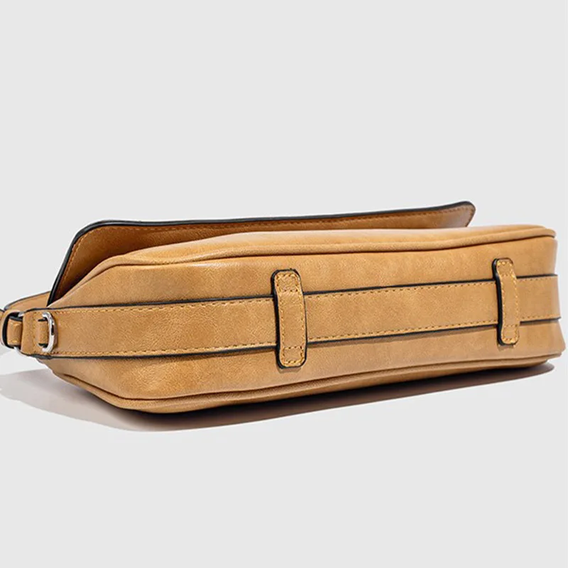 حقيبة يد نسائية صيفية جديدة مصنوعة من مادة البولي يوريثان حقيبة يد فاخرة بسيطة على طراز الشارع حقيبة مربعة صغيرة حقيبة الإبط مطابقة يوميًا #4