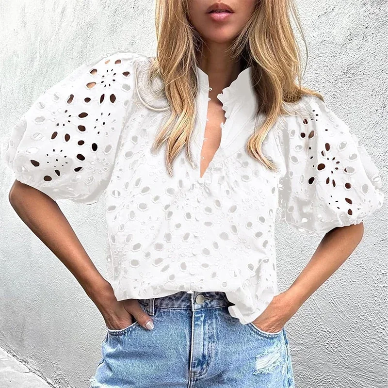 Show Style Diepe V-hals Borduren Trui Franse Chic Lantaarn Mouw High Street Shirts Sexy Vrouwen Hol Effen Blouse 2024