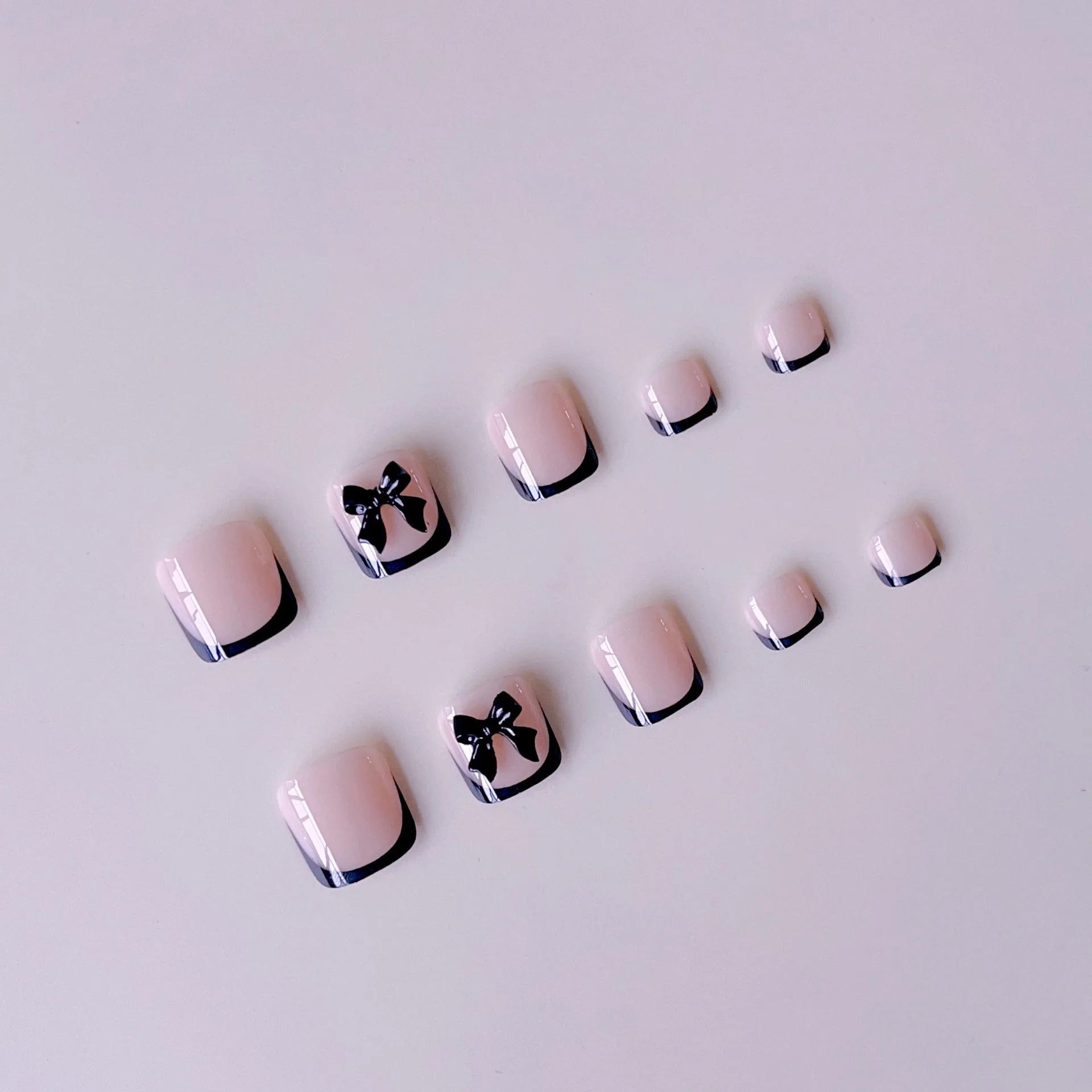 24 قطعة طرف فرنسي أسود أظافر وهمية ثلاثية الأبعاد Bowknot ديكور عارية الوردي اضغط على الأظافر للقدم الصيف النساء أظافر كاذبة يمكن ارتداؤها